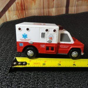 Vtg Ambulance Rescue 18 Lights & Siren toy By Fun rise 1993~Cute ~EMS FA…